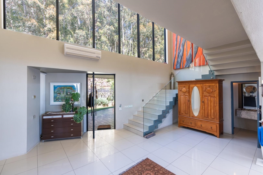 5 Bedroom Property for Sale in Fresnaye Western Cape